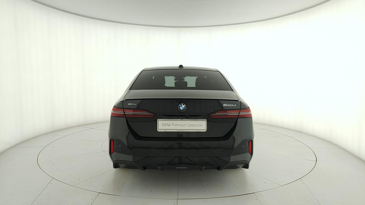 BMW Serie 5 G60 Berlina - 520d 48V xdrive MSport Pro auto