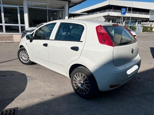 Fiat Punto 1.2 8V 5 porte Street N1