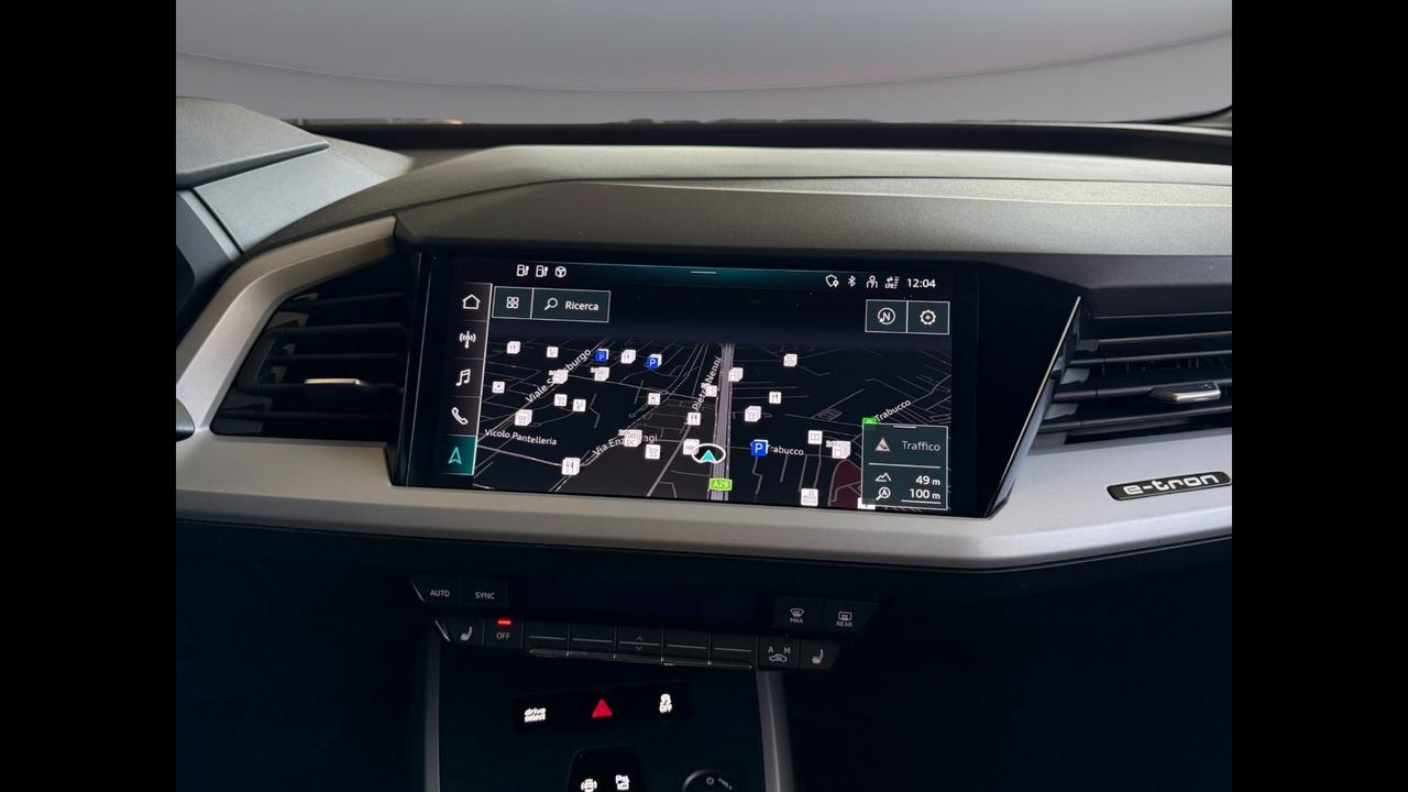 AUDI Q4 e-tron - Q4 Sportback e-tron 40 Business Advanced