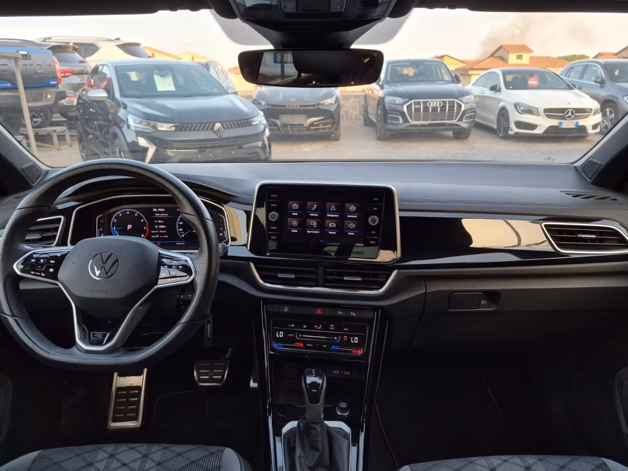 Volkswagen T-Roc 1.5 TSI ACT DSG R-Line