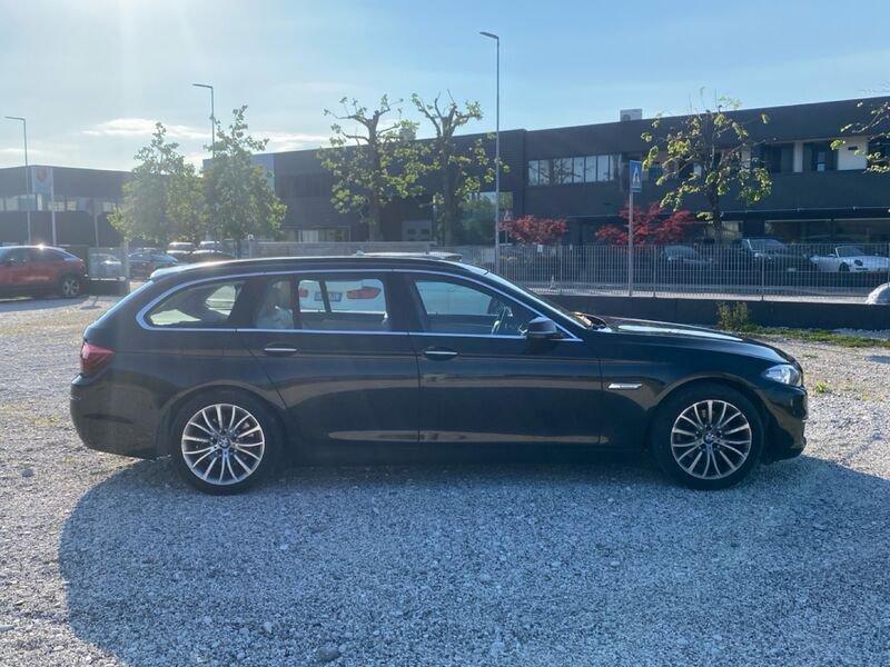 BMW Serie 5 520d xDrive Luxury Touring automatica 190 CV