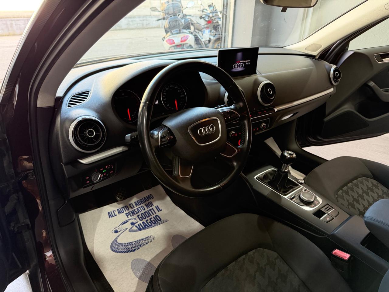 Audi A3 SPB 1.6 TDI CLEAN DIESEL YOUNG