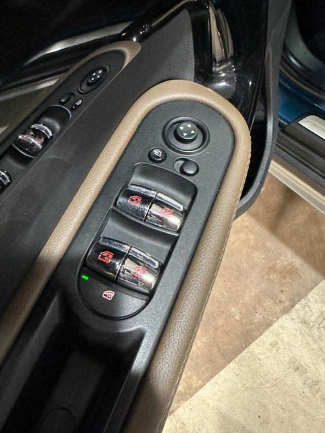 MINI Countryman 2.0 Cooper D ALL4 Hype Auto-19"-Tetto-Camera-FULL