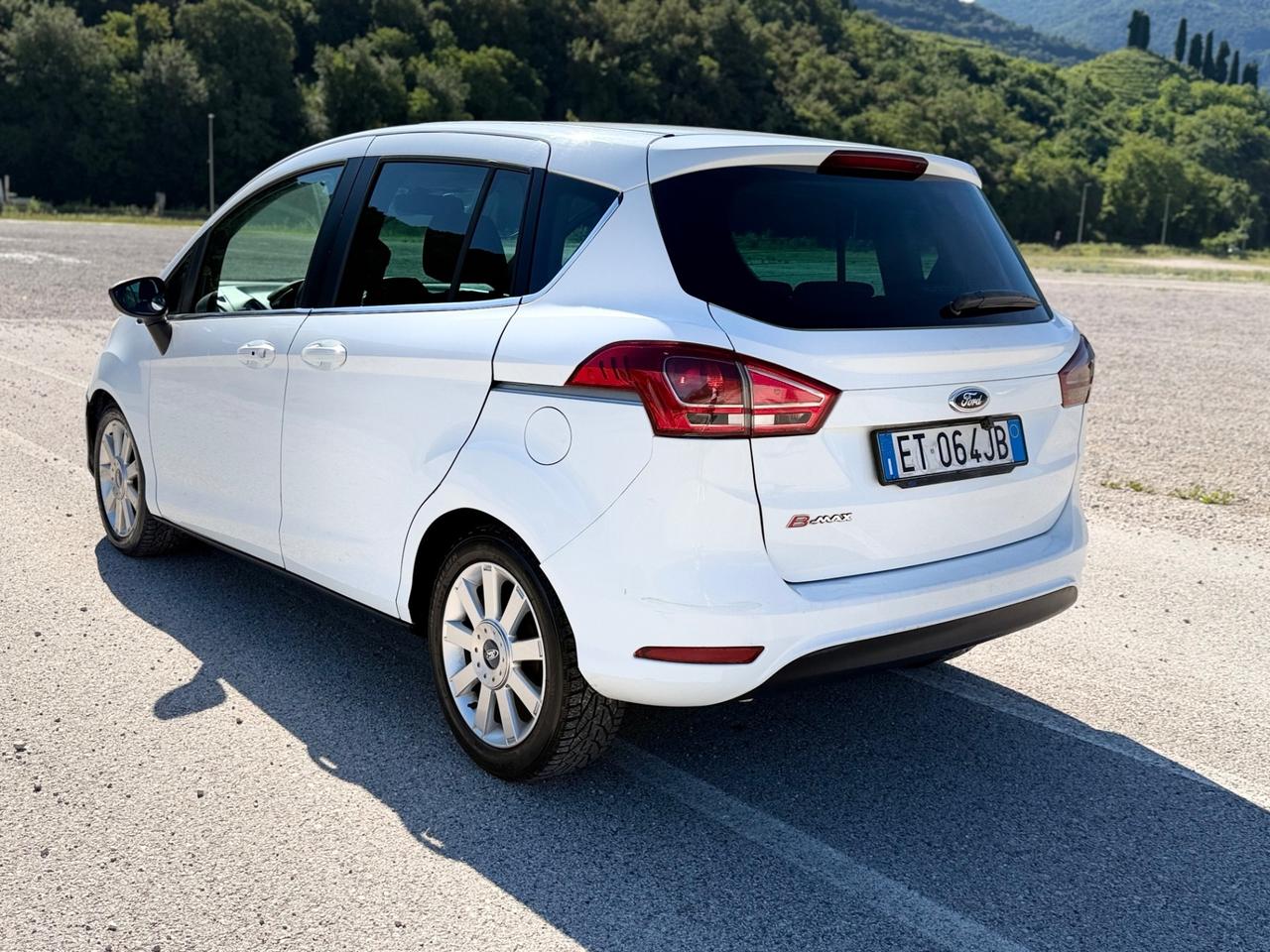 Ford B-Max 1.5 TDCi 75 CV Titanium ok neopatentati