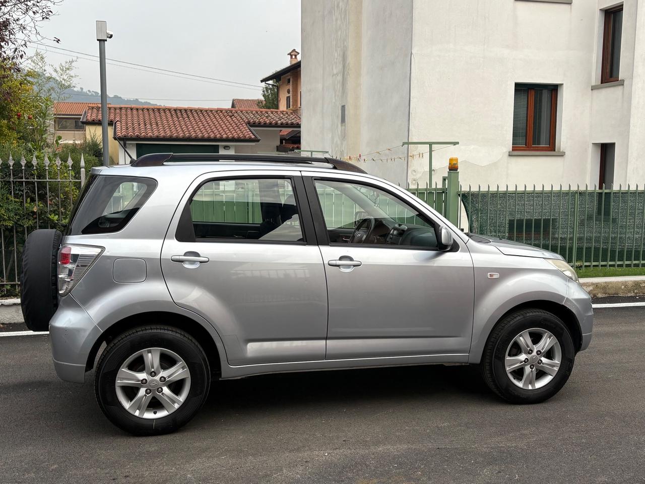 Daihatsu Terios 1.5 GPL 4x4 2010