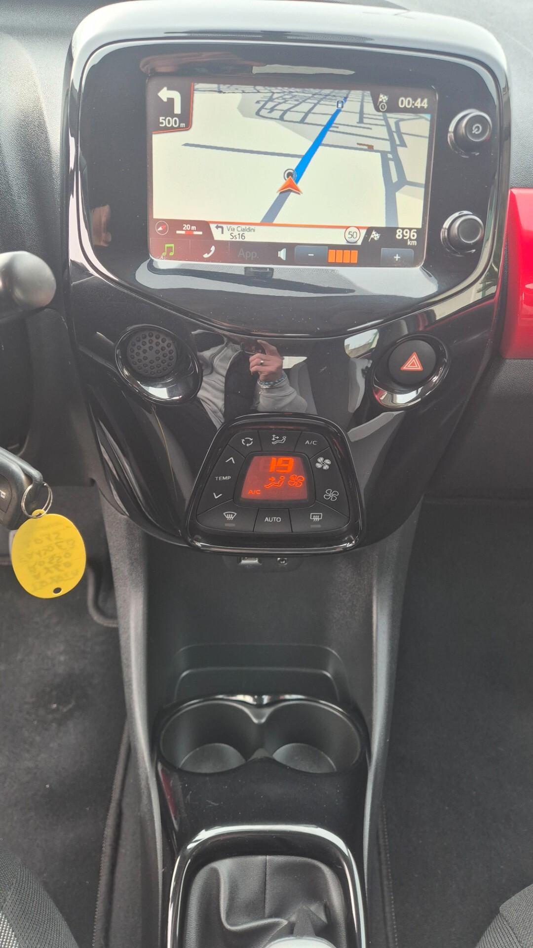 Toyota Aygo 1.0 VVT-i 69 CV 5 porte x-cool