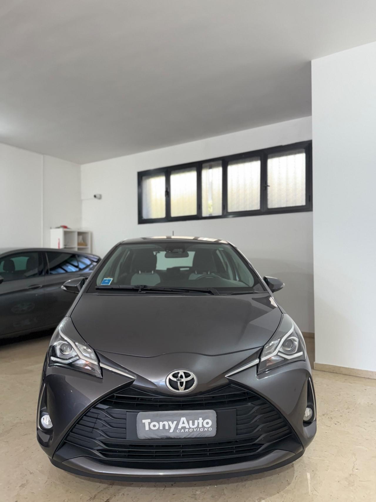 Toyota Yaris 5p 1.0 Lounge CON 17000 KM, NAVI,TELECAMERA,BLUETOOTH ,SCHERMO TOUCH