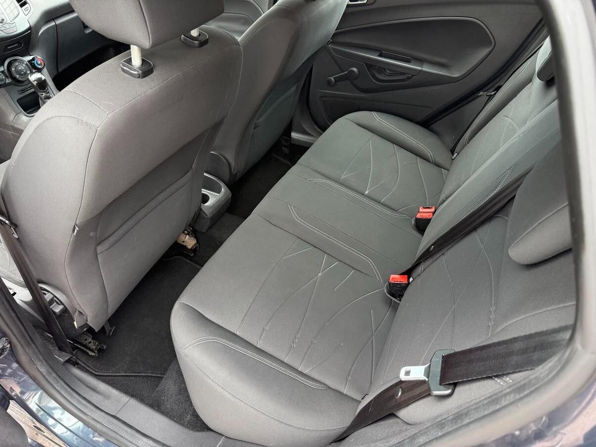 Ford Fiesta 1.5 TDCi 75CV 5 porte Titanium