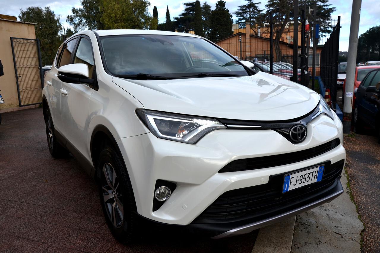Toyota RAV 4 2.0 D-4D 143CV **NAVI+CRUISE+RCAM+PDC+LED+EURO6B*
