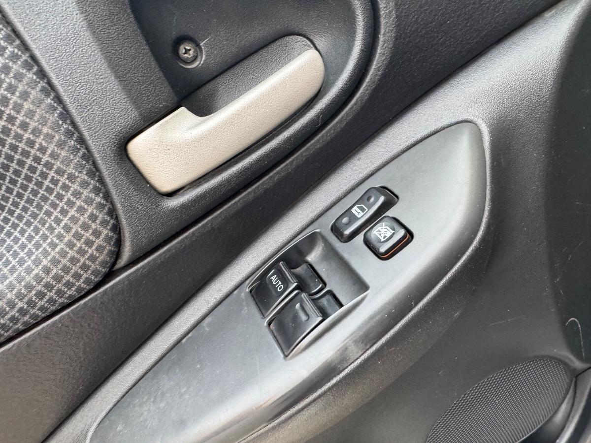 TOYOTA YARIS 1.4 Tdi D-4D Sol