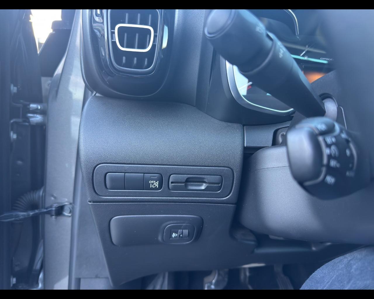 CITROEN C3 Aircross 1ª s. - C3 Aircross BlueHDi 100 S&S Shine