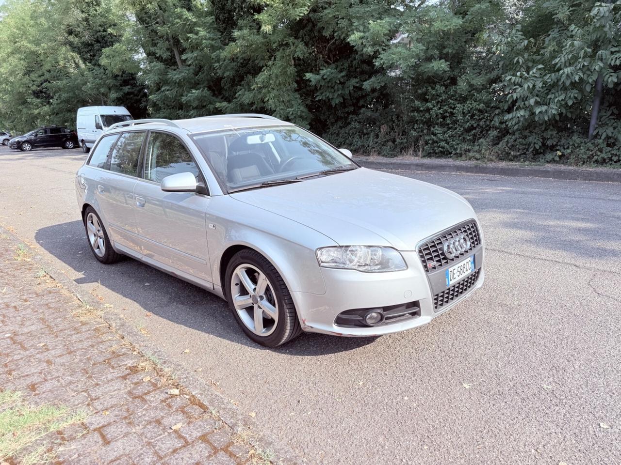 Audi A4 2.0 TDI 170CV 4X4 -UNICO PROPRIETARIOOOOO