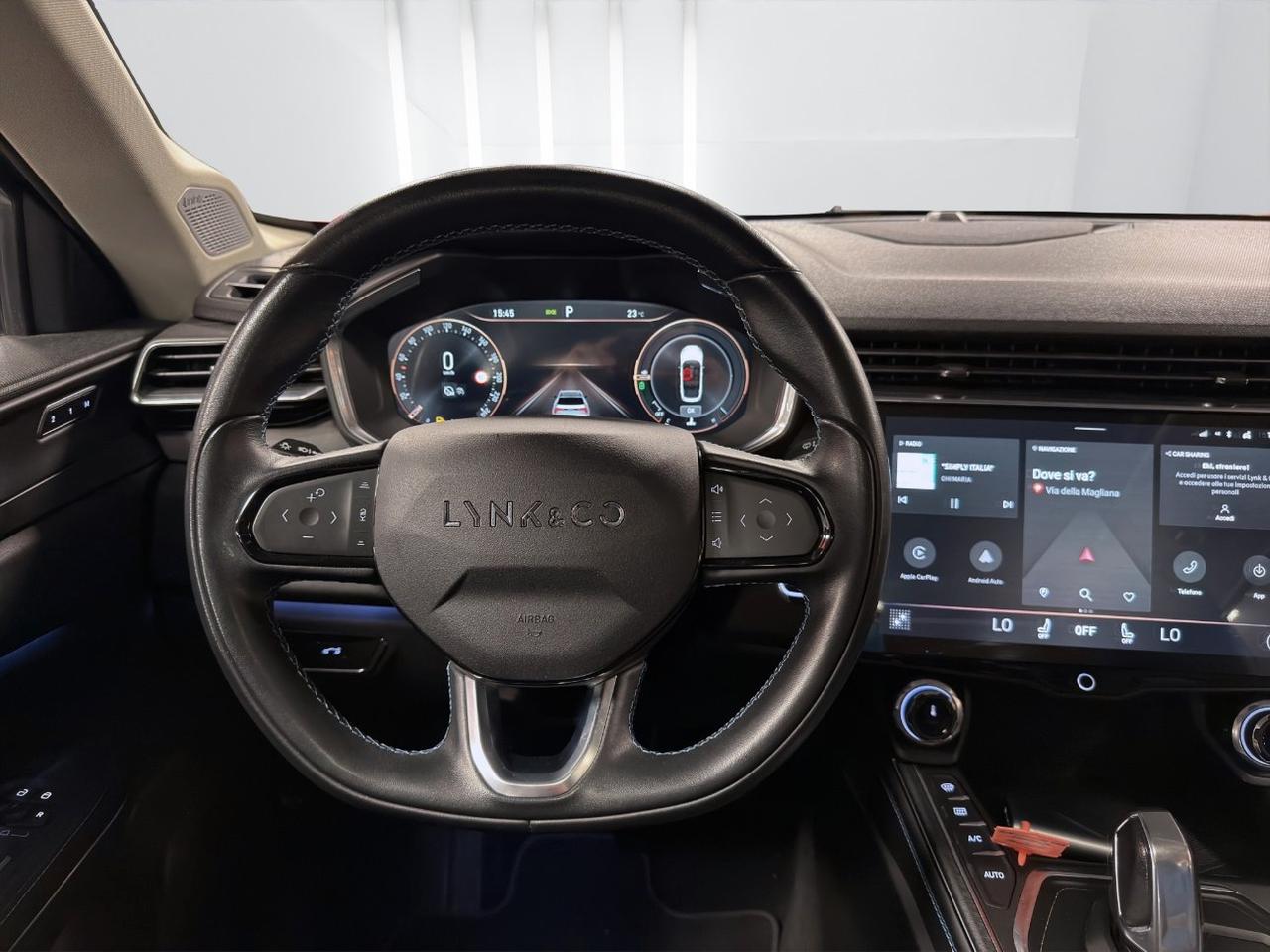 Lynk & Co 01 1.5 td phev auto