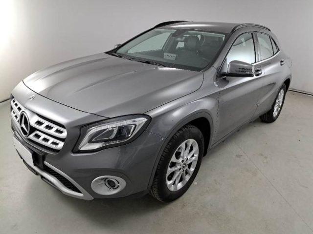 MERCEDES-BENZ GLA 200 d Automatic Business