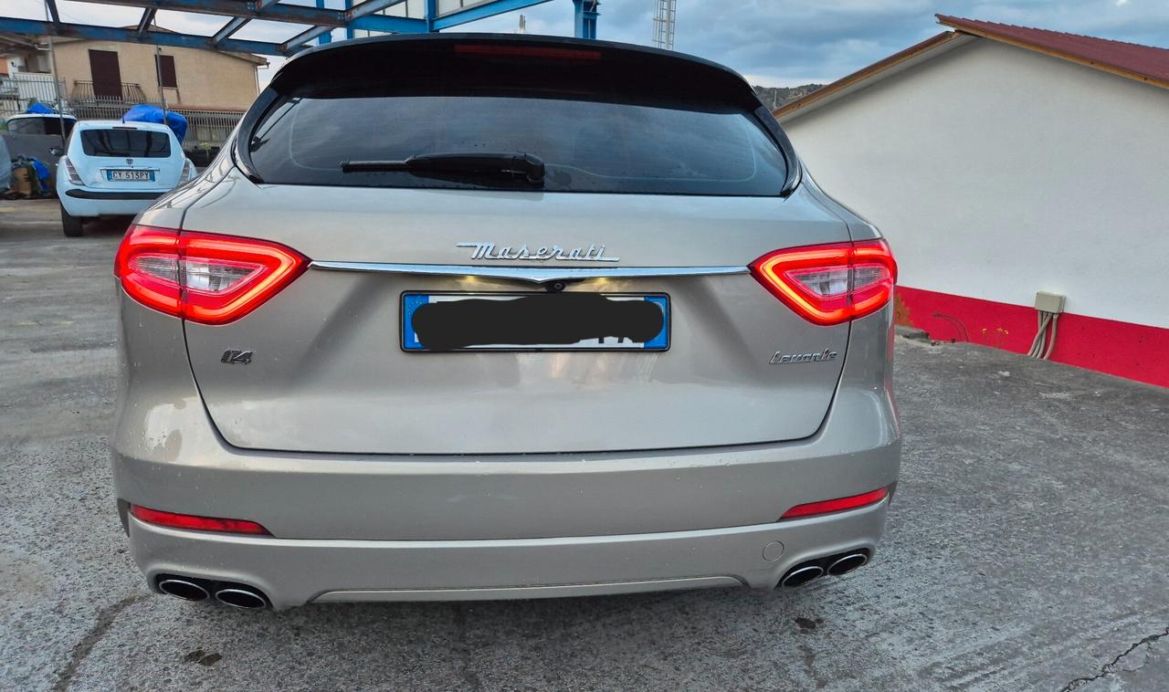 Maserati Levante V6 Diesel 275 CV AWD