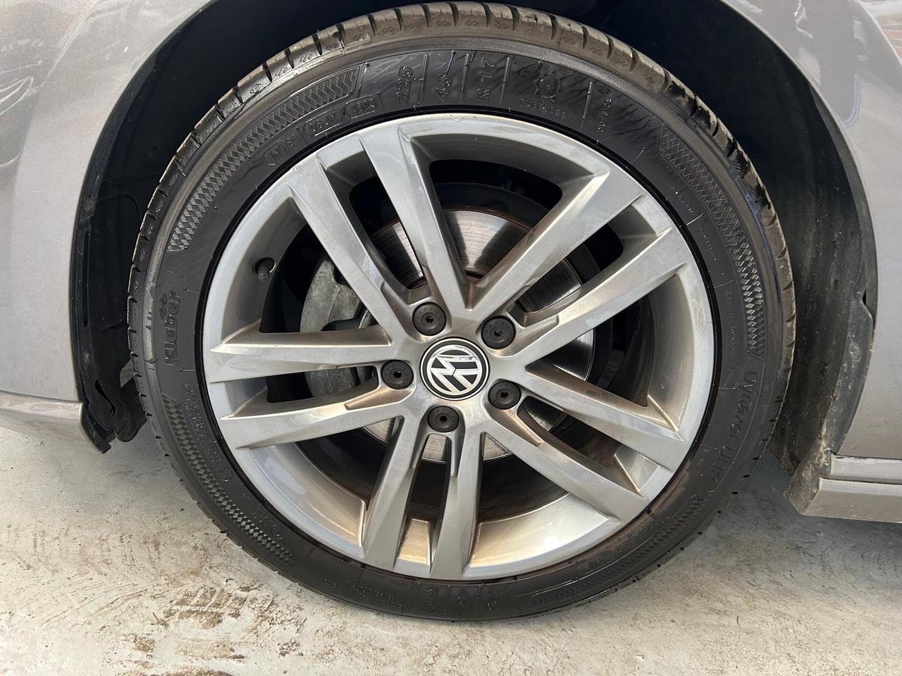 Volkswagen Golf 1.6 TDI 110 CV DSG 5p. R-LINE BlueMotion Technology