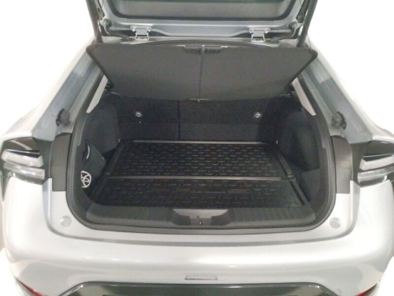 Toyota Prius Plug-in Hybrid Lounge