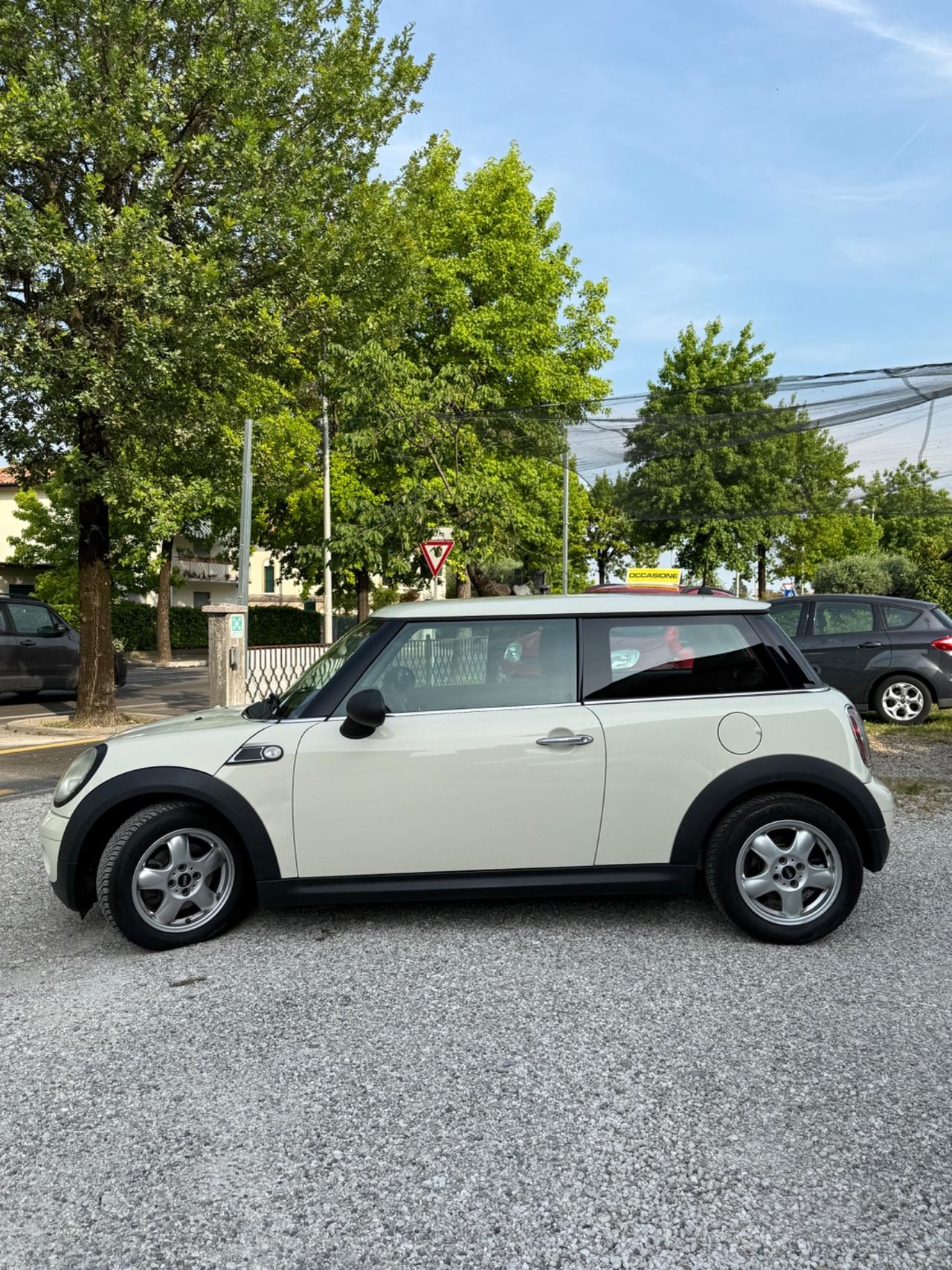 Mini 1.4 16V Ray ok neopatentati