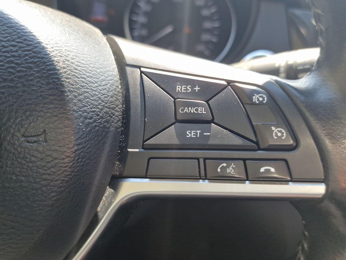 NISSAN QASHAI 1.5 DIESEL TEKNA +