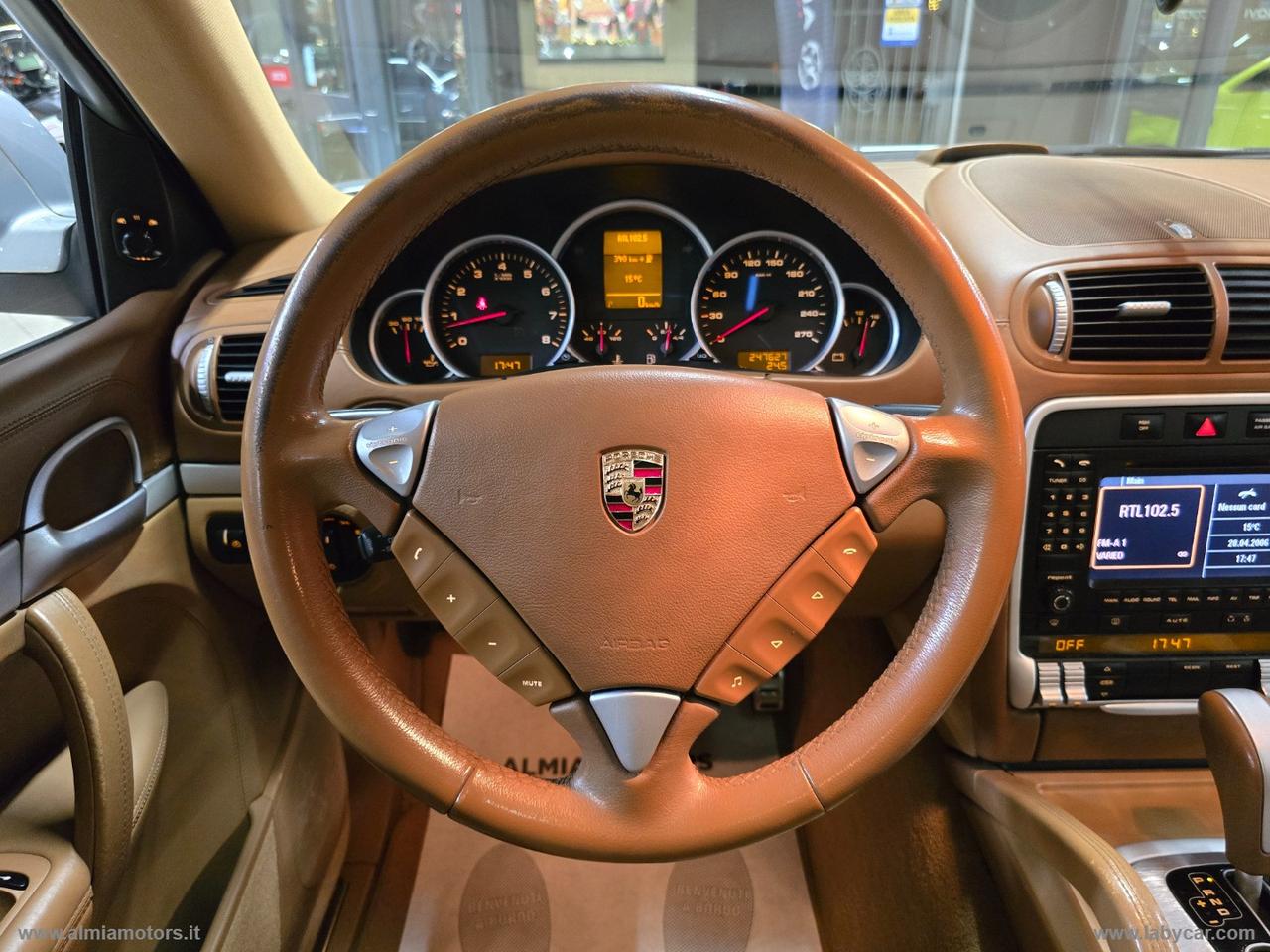 PORSCHE Cayenne S