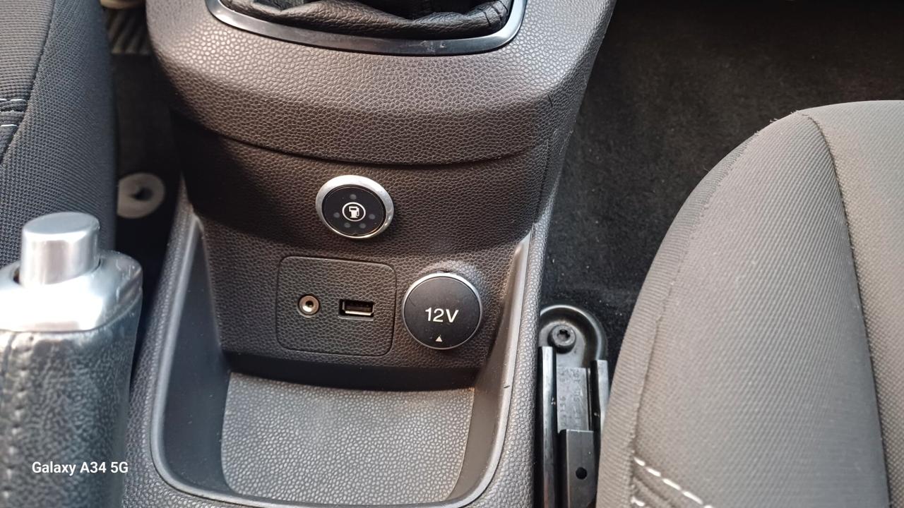 Ford Fiesta Plus 1.4 5 porte Bz.- GPL
