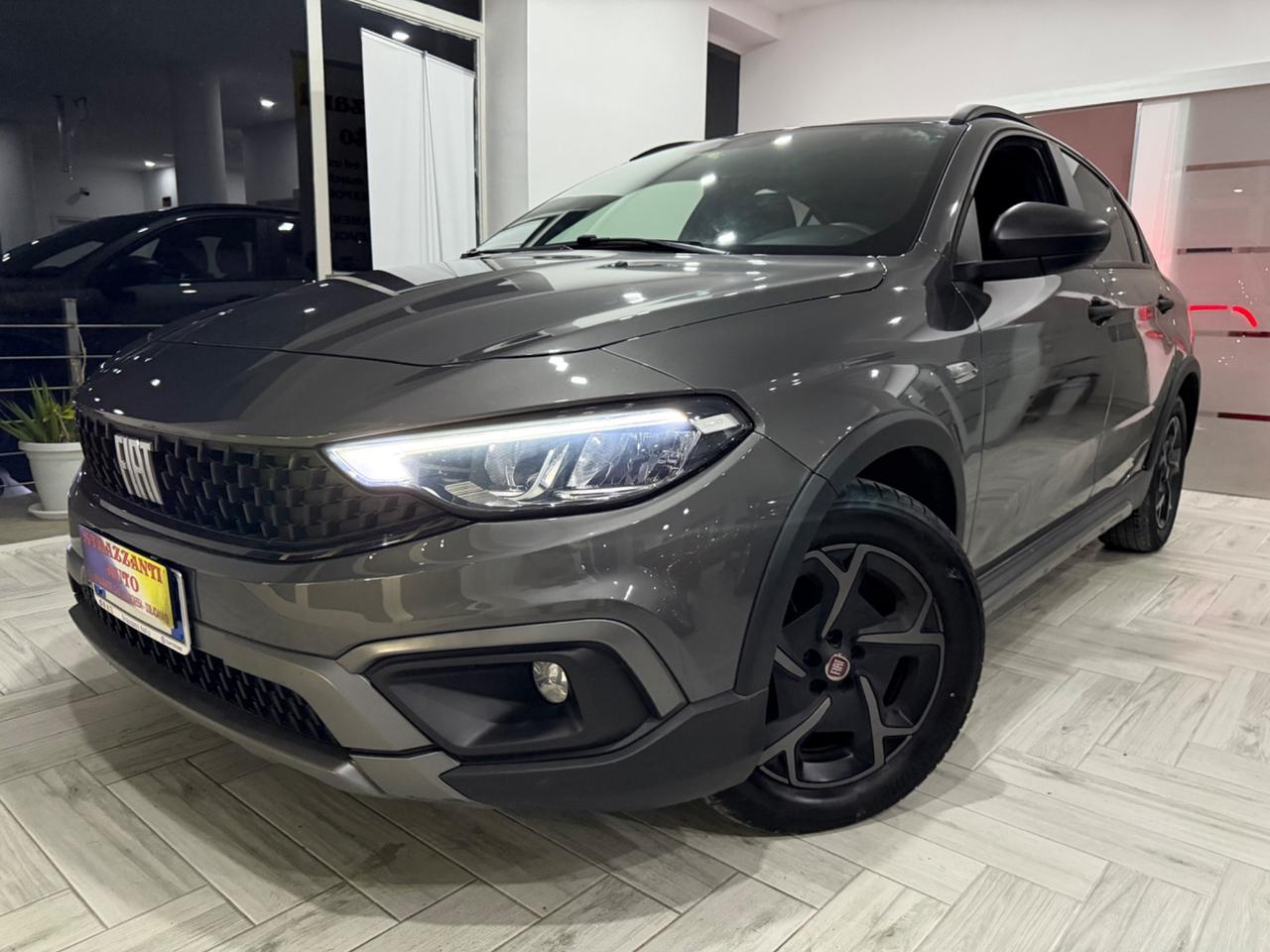 Fiat new Tipo 1.6 Mjt130cv 5P CROSS+FULL LED2022
