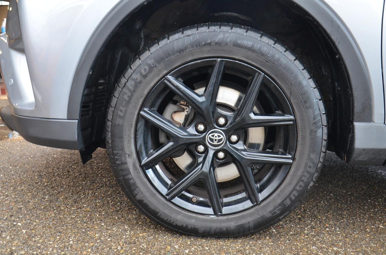 Toyota RAV 4 2.5 Hybrid 2WD Style