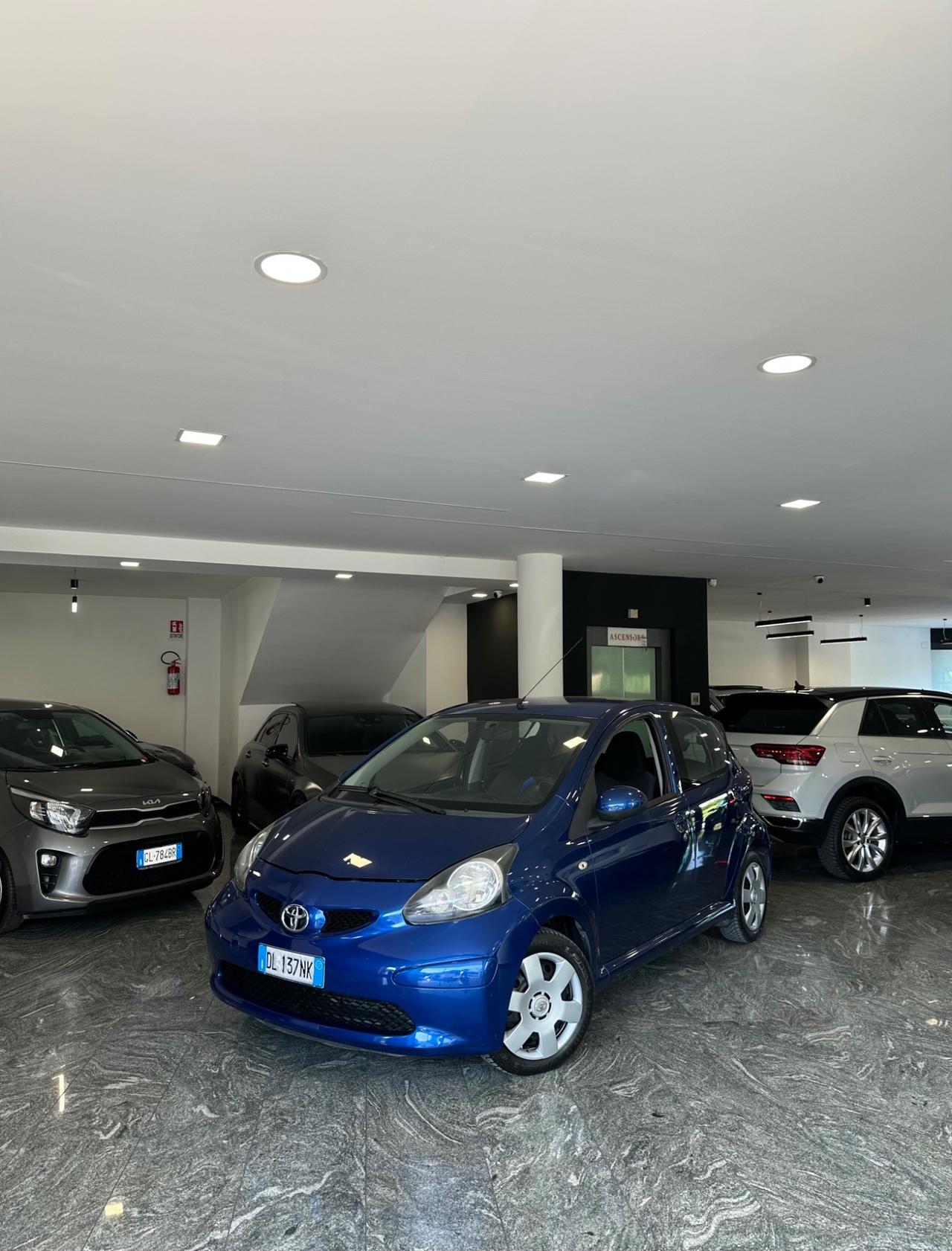 Toyota Aygo 1.0 12V VVT-i 5 porte