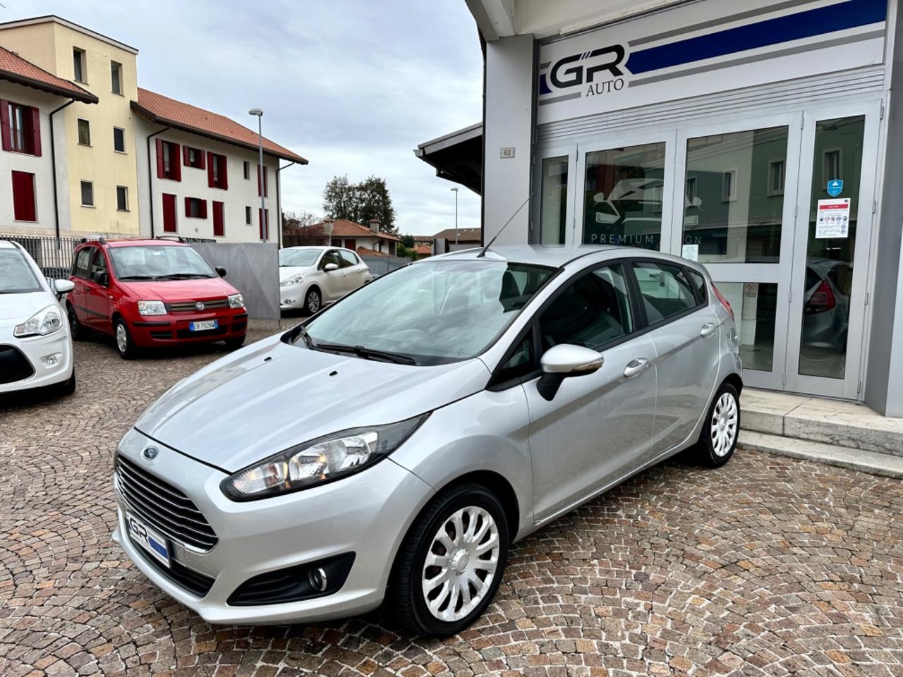 Ford Fiesta 1.5TDCi 75CV 5P Titanium - Neopatentati