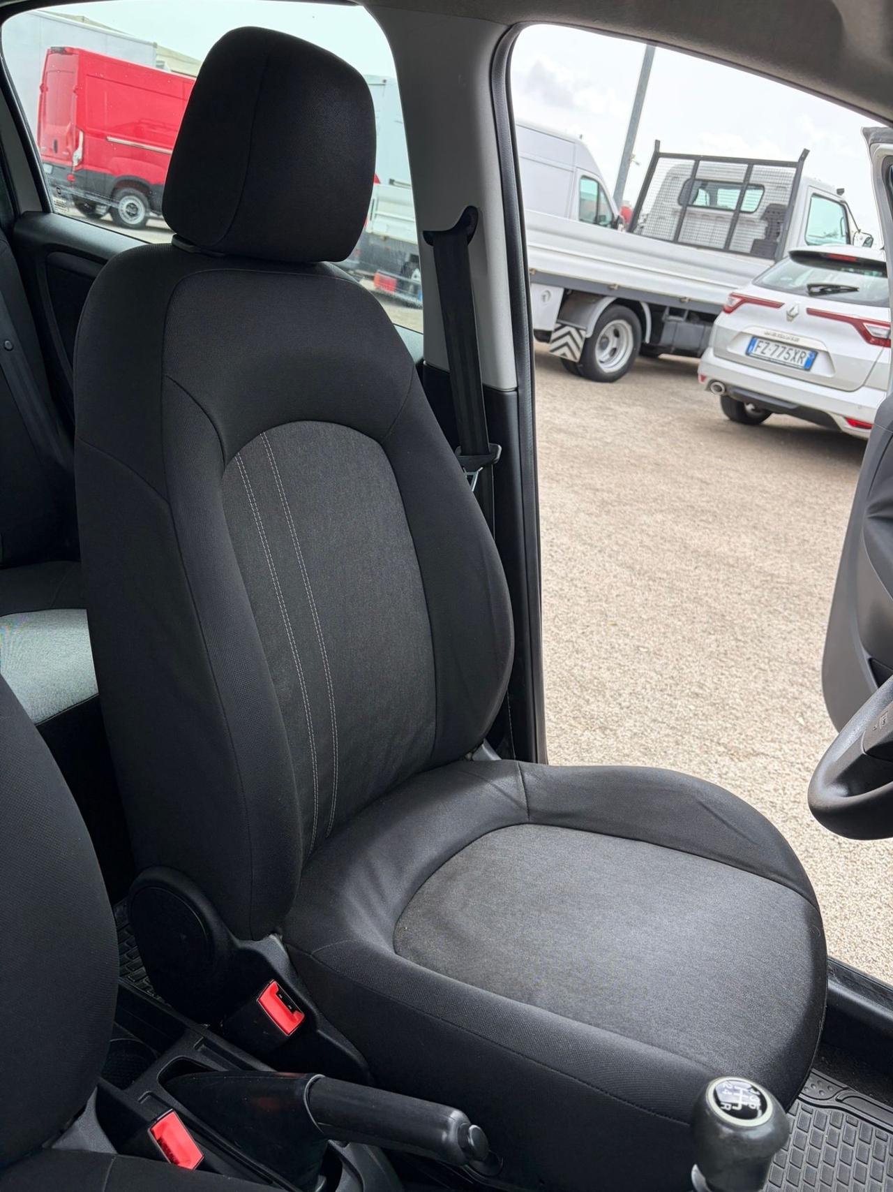 Fiat Punto 1.4 8V 5 porte Natural Power Street