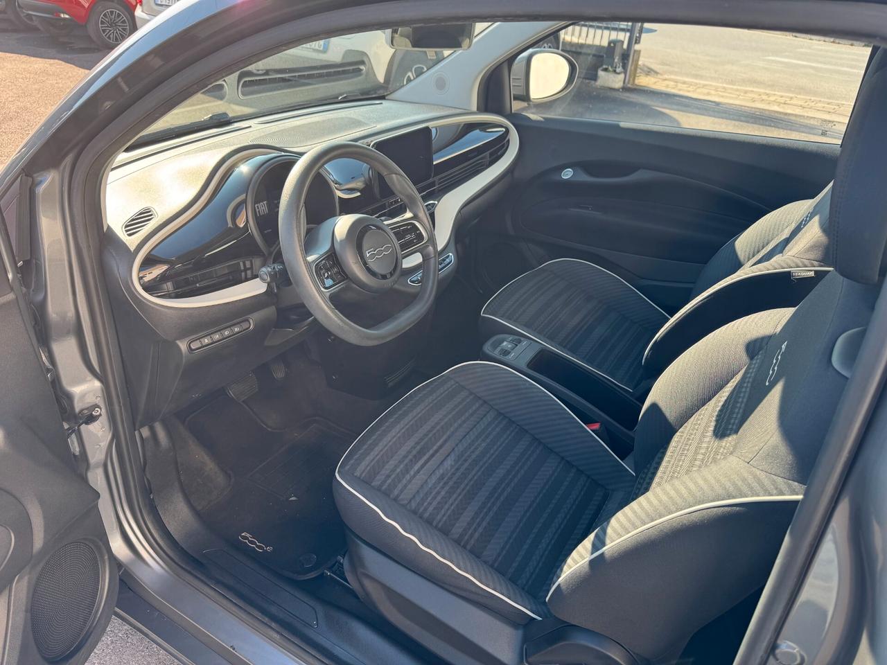 Fiat 500 500e Berlina 23,8 kWh Action