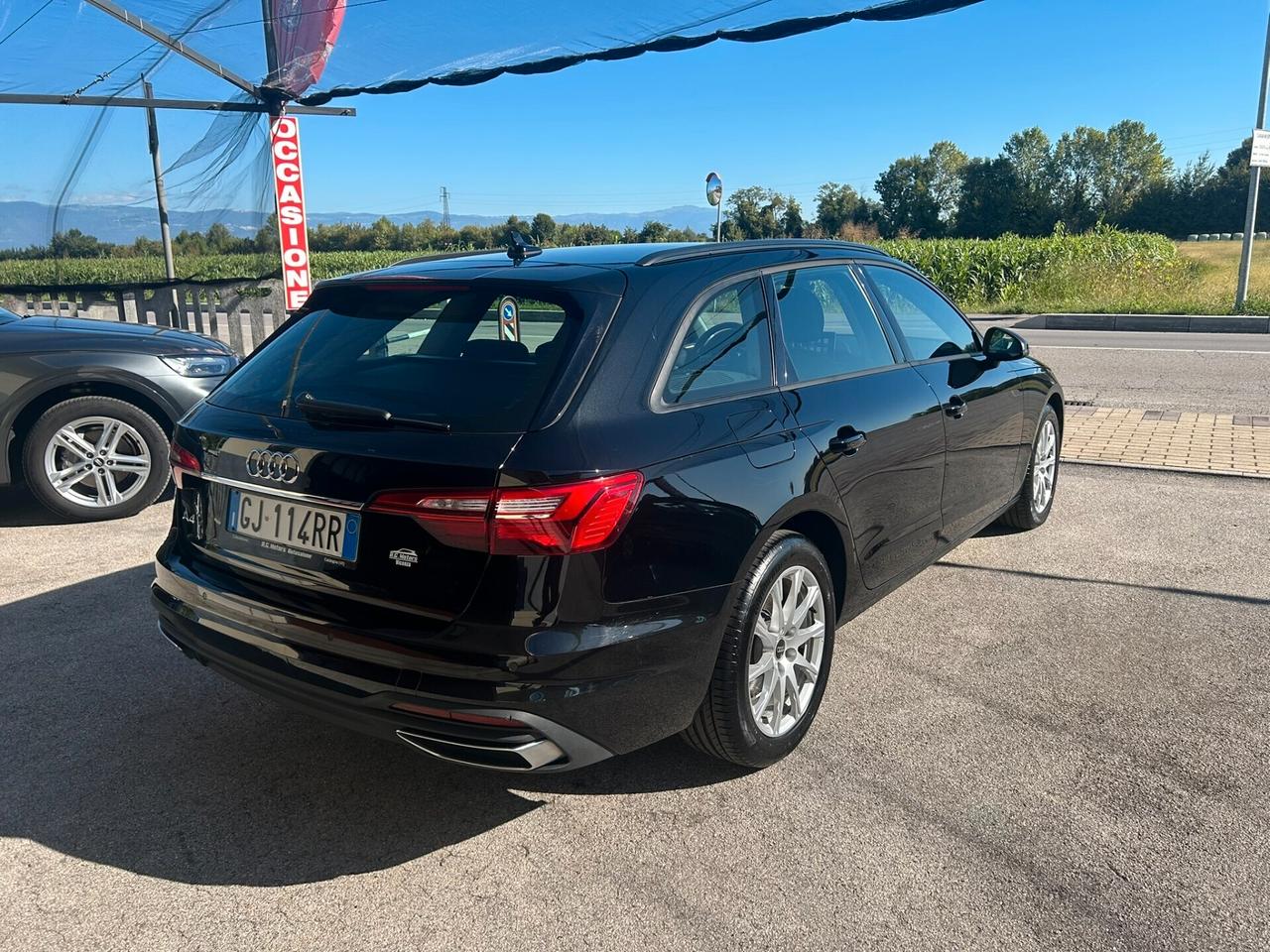 AUDI A4 Avant 30 2.0TDI 136CV S-Tronic Business