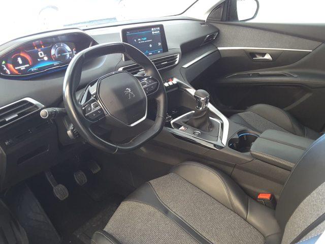 PEUGEOT 3008 1.5 BlueHDi 130cv Allure