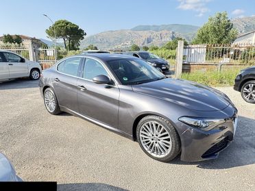 ALFAROMEO GIULIA BUSINESS navi pelle clima