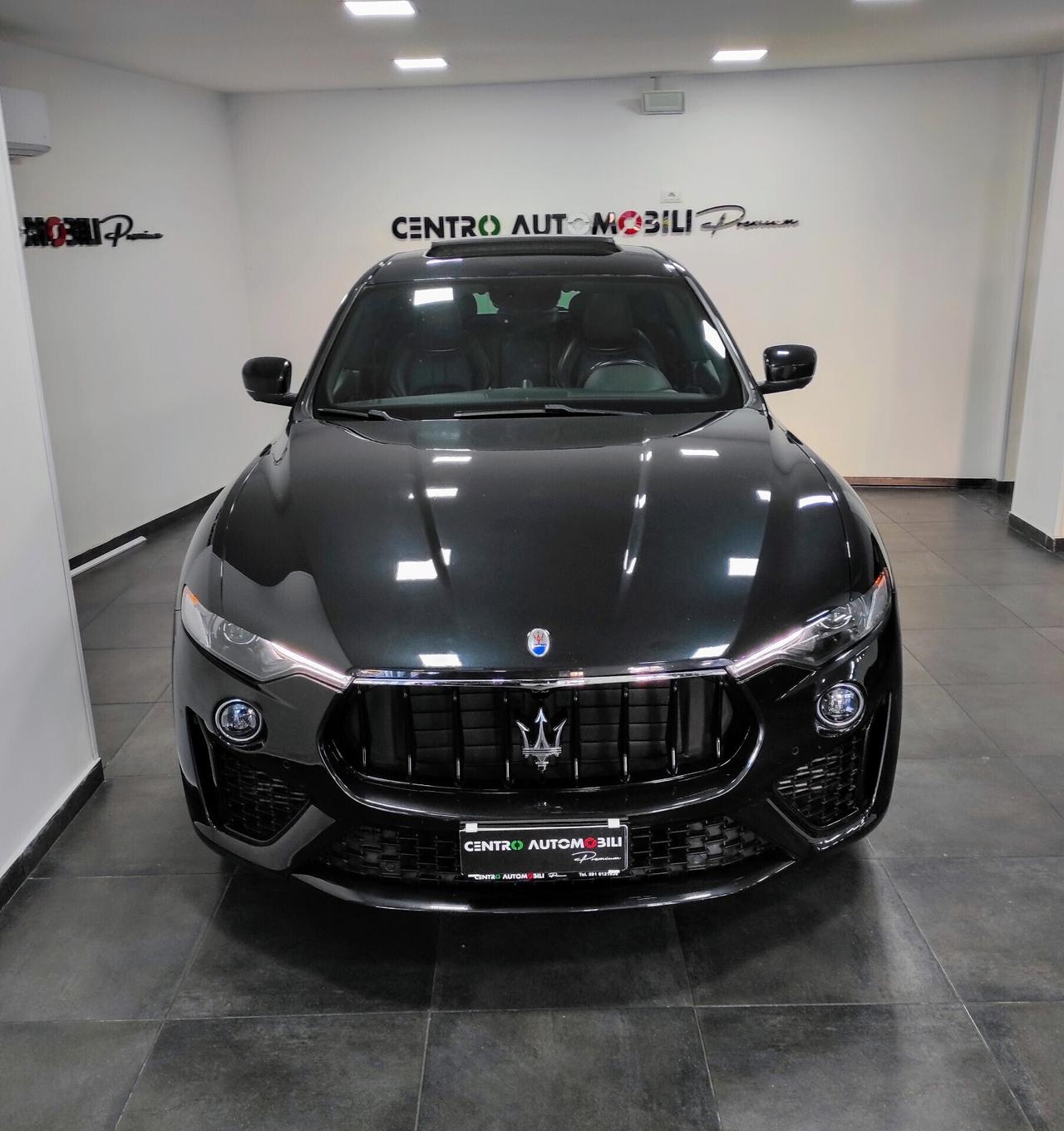 Maserati Levante V6 Diesel 275 CV AWD Gransport Tetto