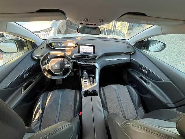 Peugeot 3008 BlueHDi 120 S&S Allure