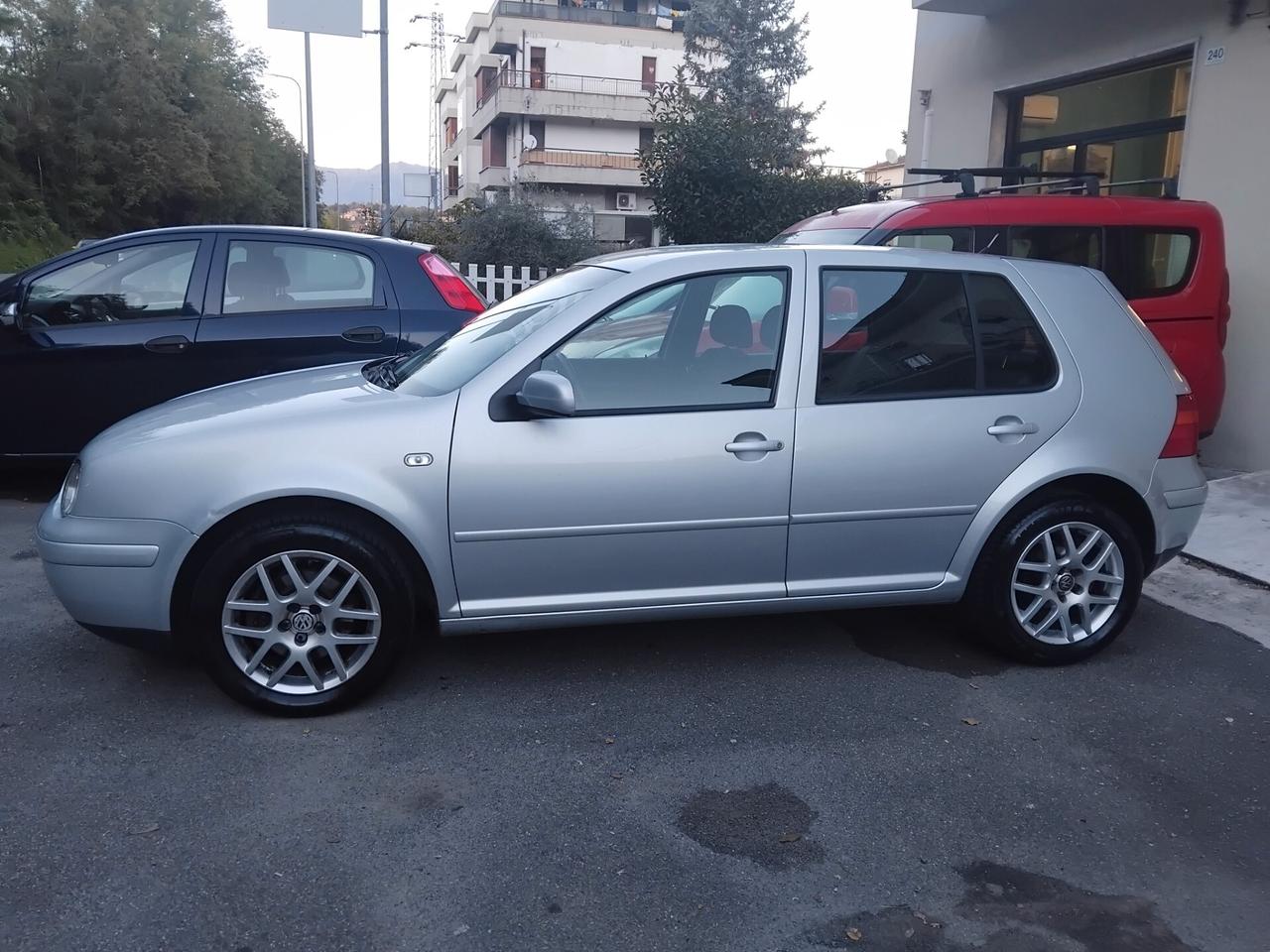 Volkswagen Golf 1.9 TDI/101 CV cat 5p. Comfortline