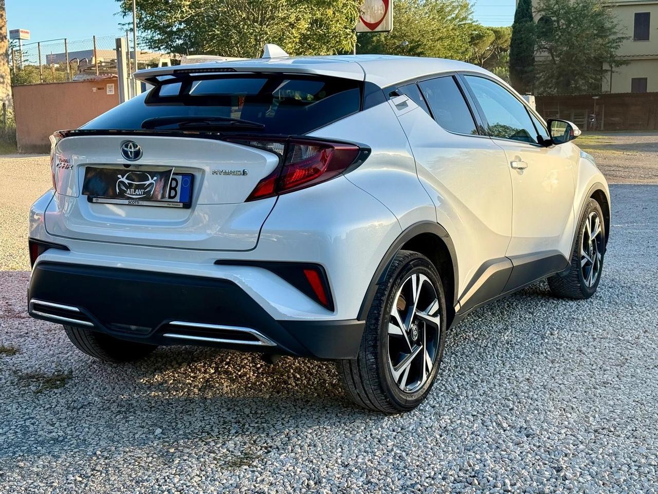 Toyota C-HR 2.0 Hybrid E-CVT Trend