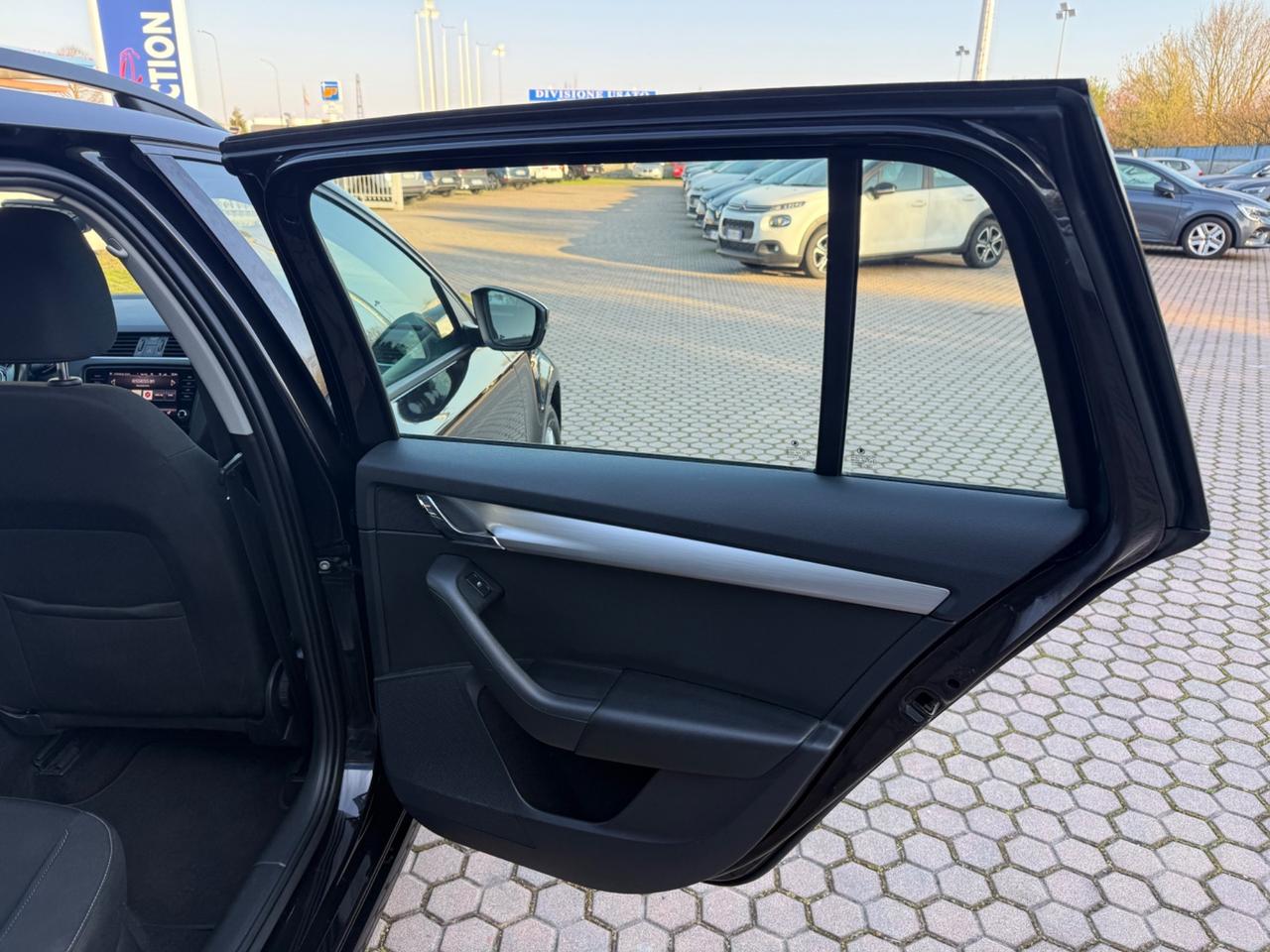 Skoda Octavia 1.5 DSG Wagon Ambition G-Tec OK NEOPATENTATI