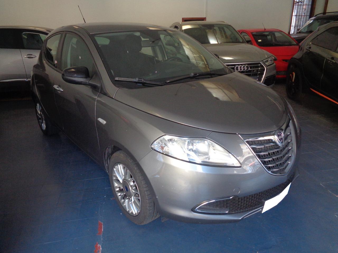 Lancia Ypsilon 1.2 69 CV 5 porte Gold (Finanziabile)