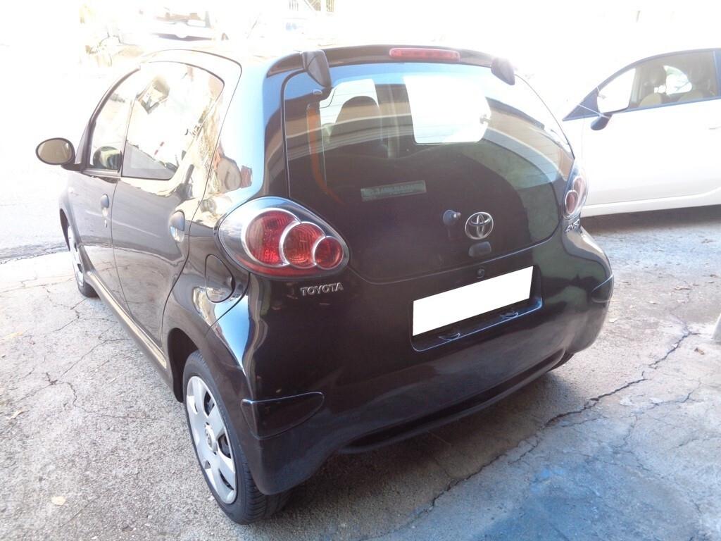 TOYOTA AYGO 1.0 SOL (FINANZIABILE)