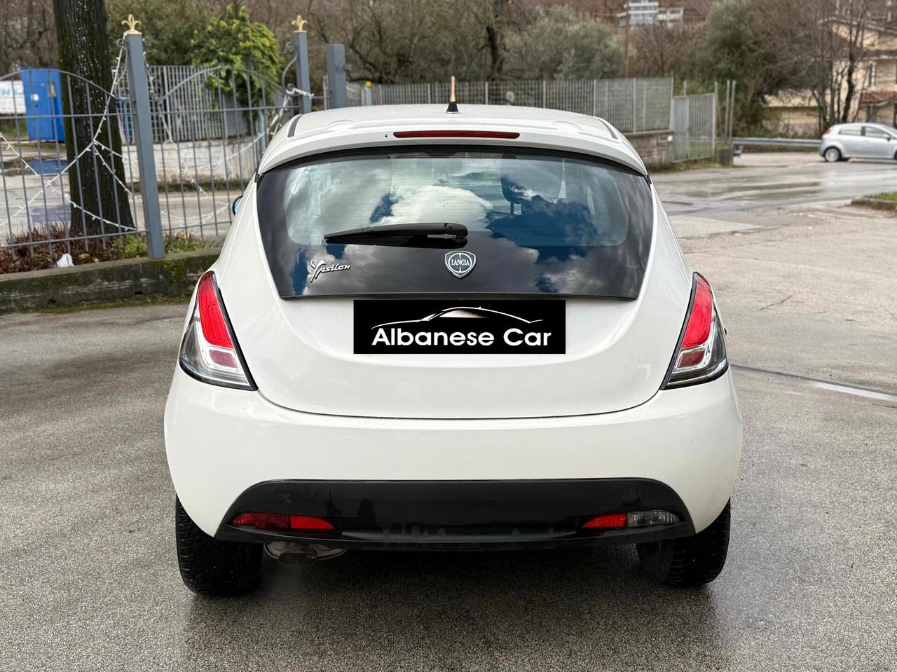 Lancia Ypsilon 1.2 69 CV 5 porte GPL Ecochic Gold