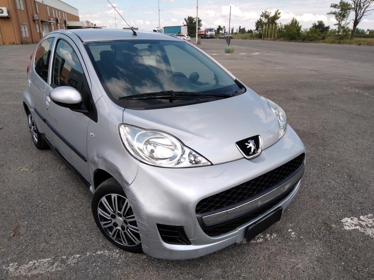 Peugeot 107 1.0 68CV 5p. Sweet Years xneopatentati