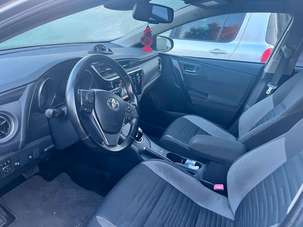 Toyota Prius 1.8 Lounge - 2016