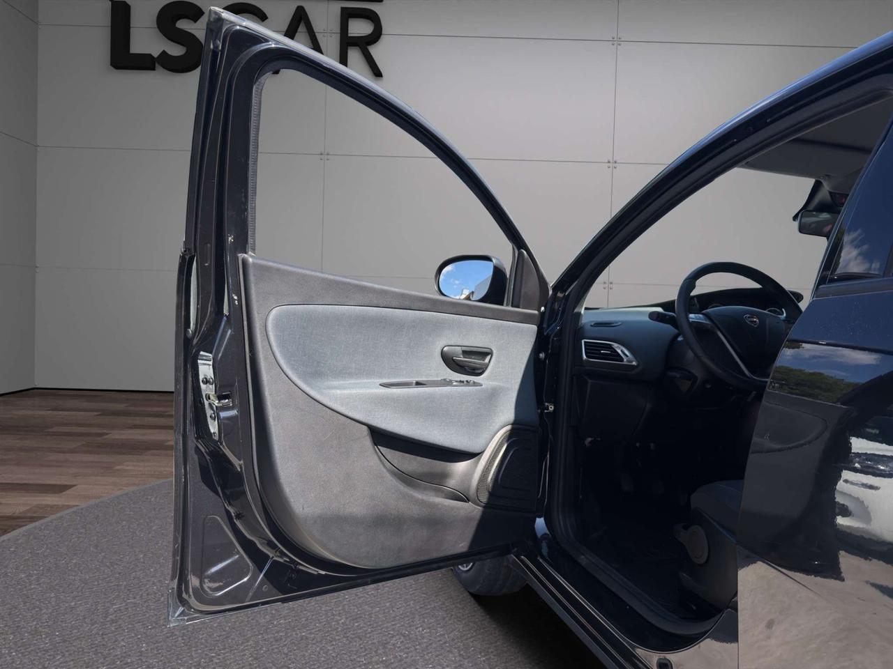 Lancia Ypsilon Ypsilon 1.0 Firefly Hybrid Gold