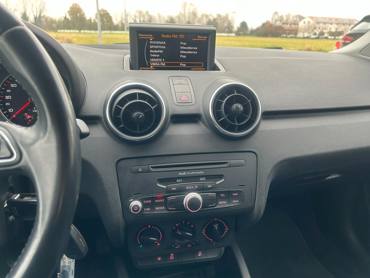 AUDI A1 SPB 1.6 TDI 90CV - OK NEOPATENTATI