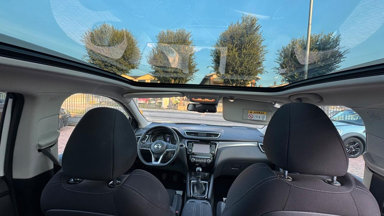 Nissan Qashqai 1.5 dCi N-Connecta