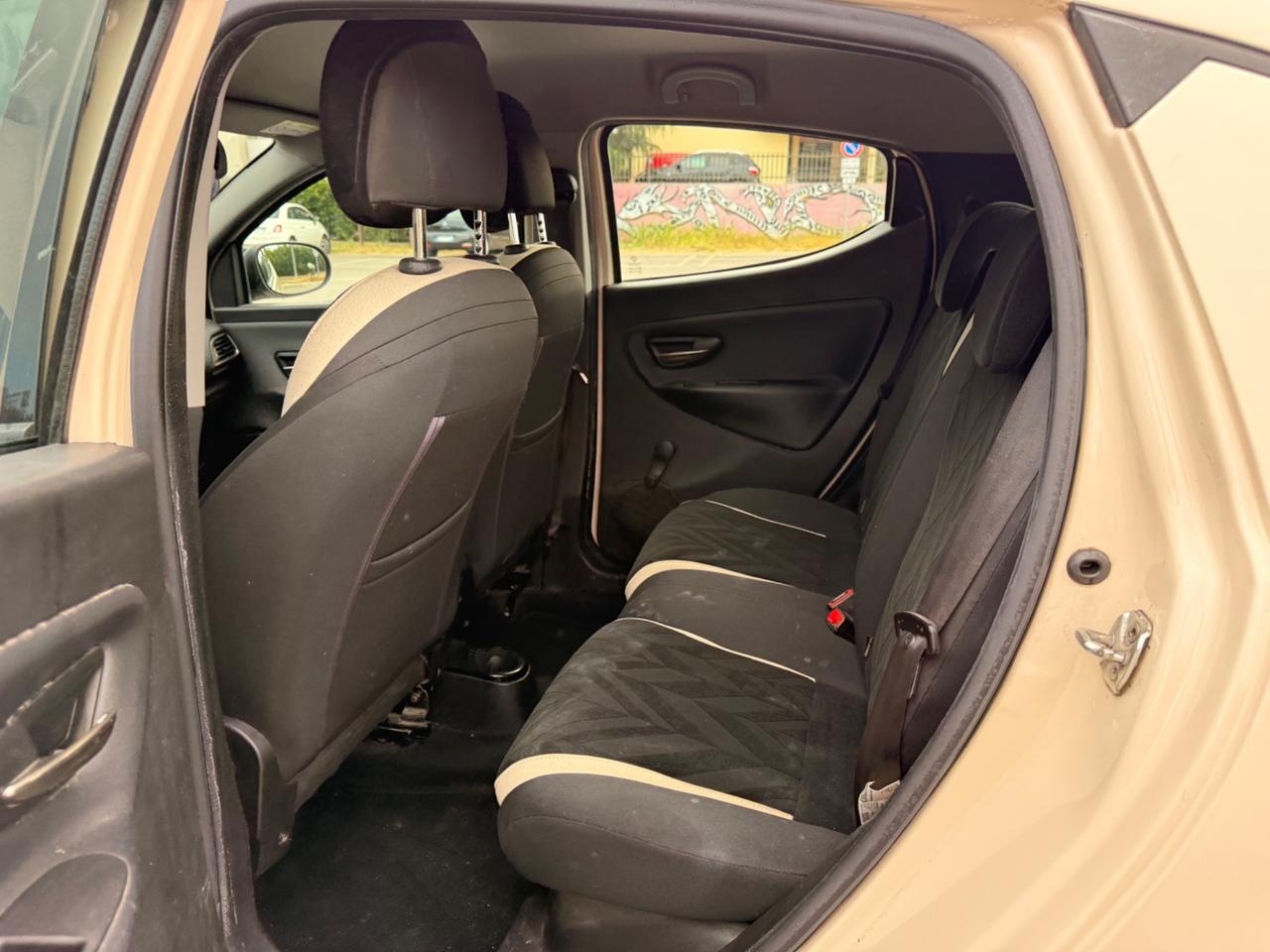 Lancia Ypsilon GARANZIA 12 MESI