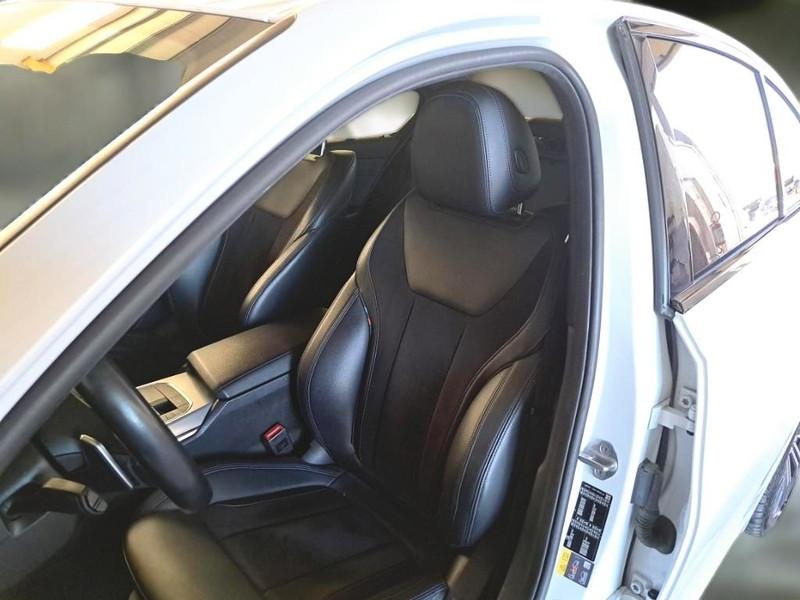 BMW 320 MSPORT AUTO 4 PORTE BERLINA
