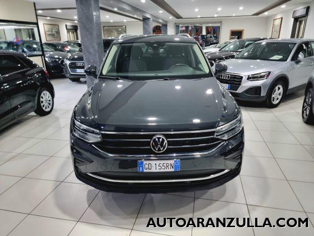 VOLKSWAGEN Tiguan NEW 2.0 TDI 150CV SCR DSG Life - Fari a Led